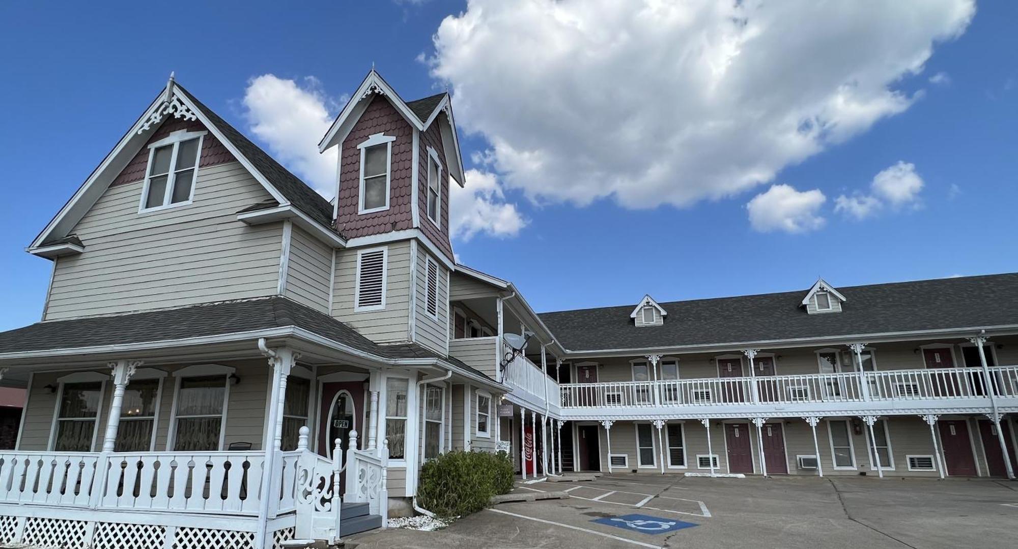 Victorian Inn Cleveland Extérieur photo